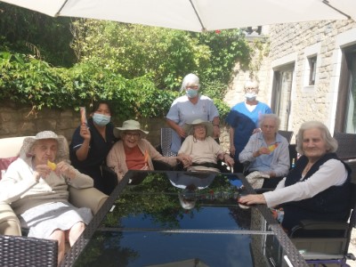 Relaxing in the Garden at our Residential Nursing Home in Kettering